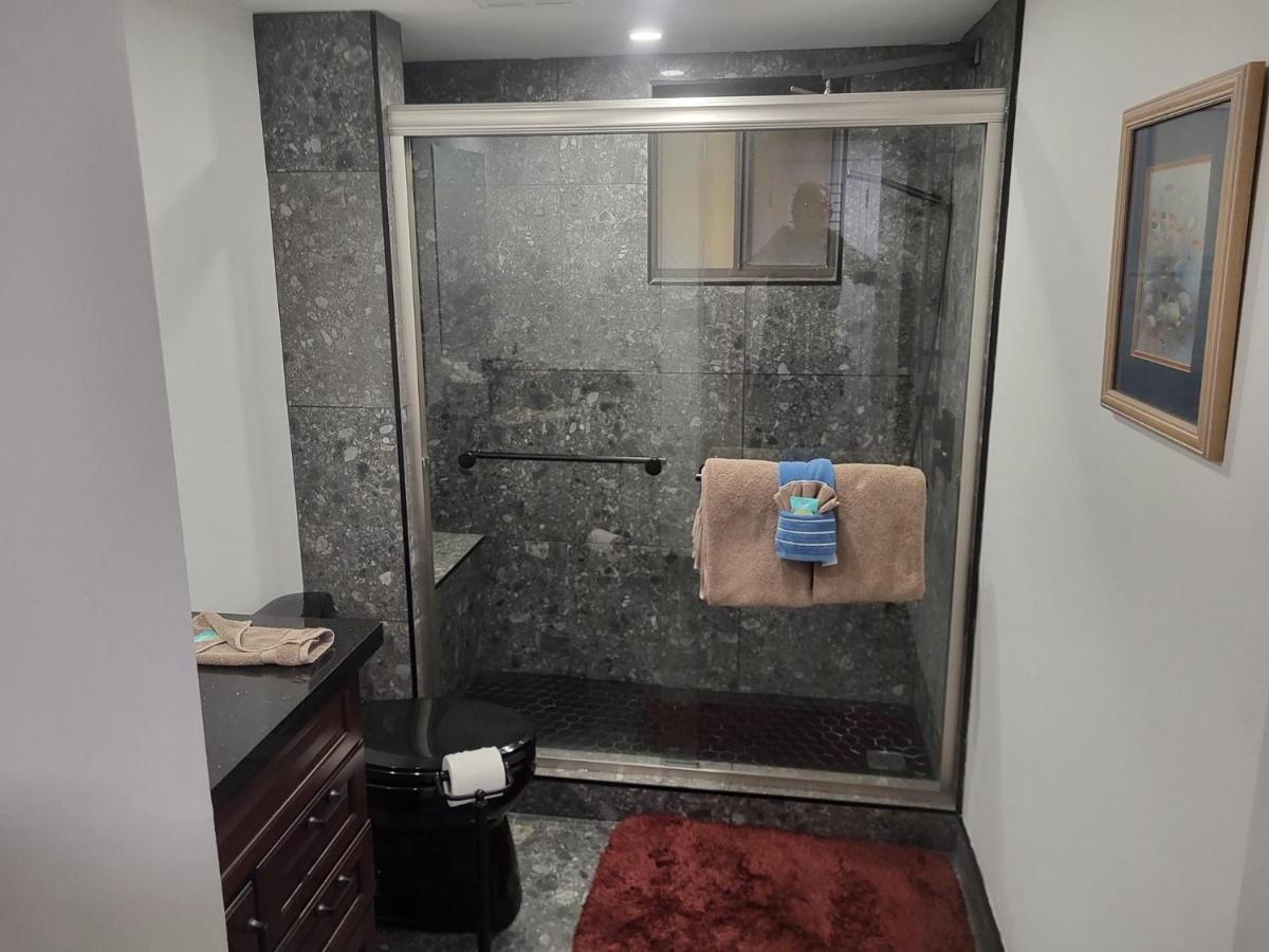Beautifully Renovated Summer Of 2020 Come And Enjoy This Lovely Unit Cayo Hueso Exterior foto