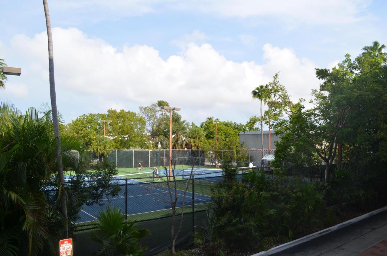 Beautifully Renovated Summer Of 2020 Come And Enjoy This Lovely Unit Cayo Hueso Exterior foto