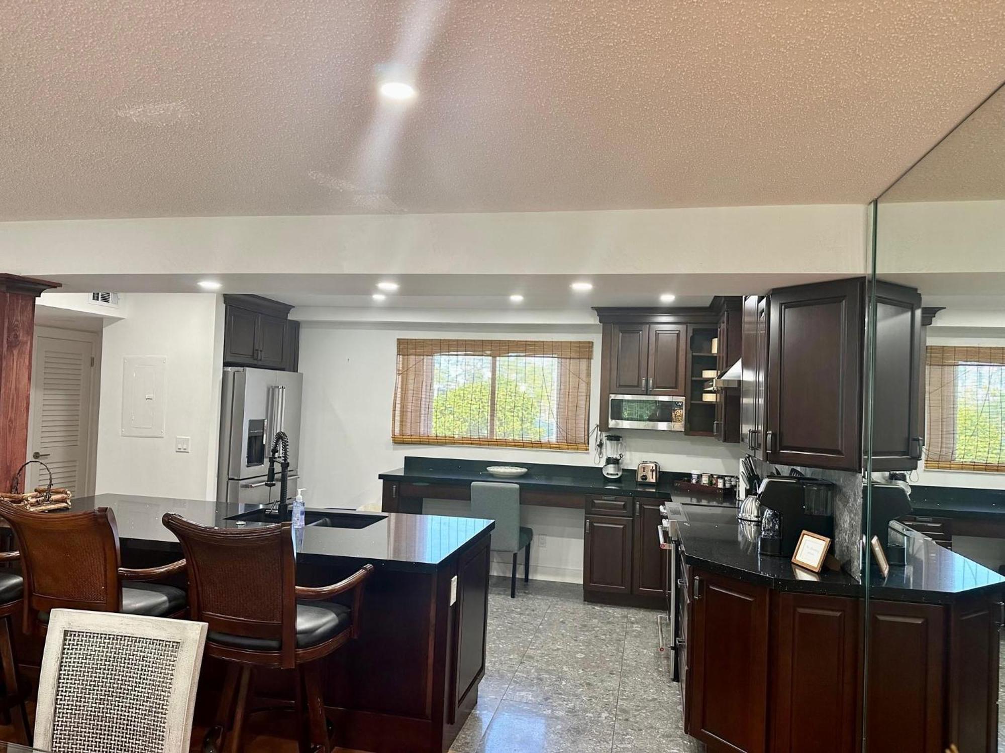Beautifully Renovated Summer Of 2020 Come And Enjoy This Lovely Unit Cayo Hueso Exterior foto