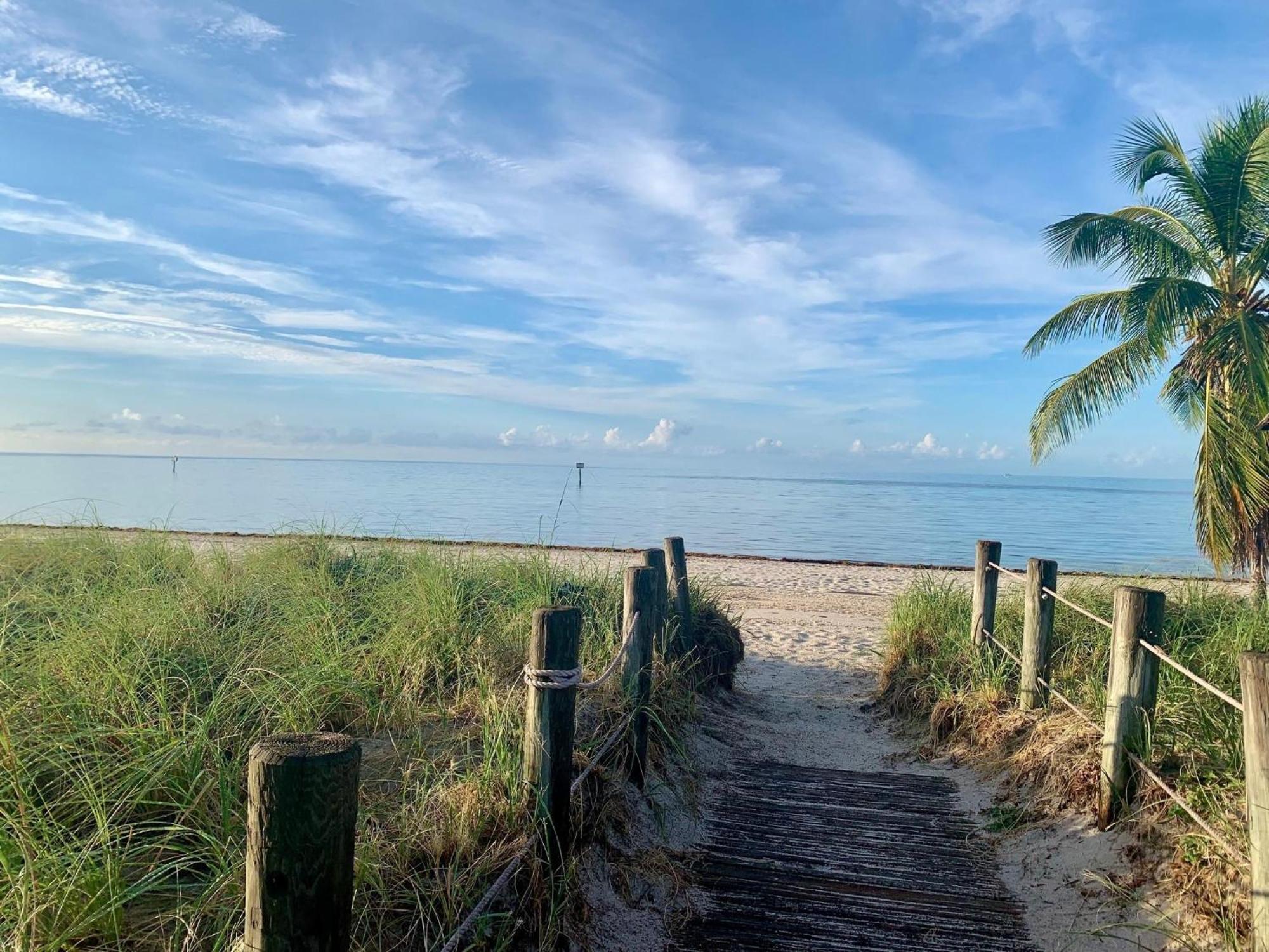 Beautifully Renovated Summer Of 2020 Come And Enjoy This Lovely Unit Cayo Hueso Exterior foto